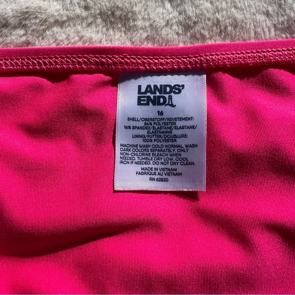 Lands’ End Long Sleeve Rash Gaurd and Swim Bottoms XL